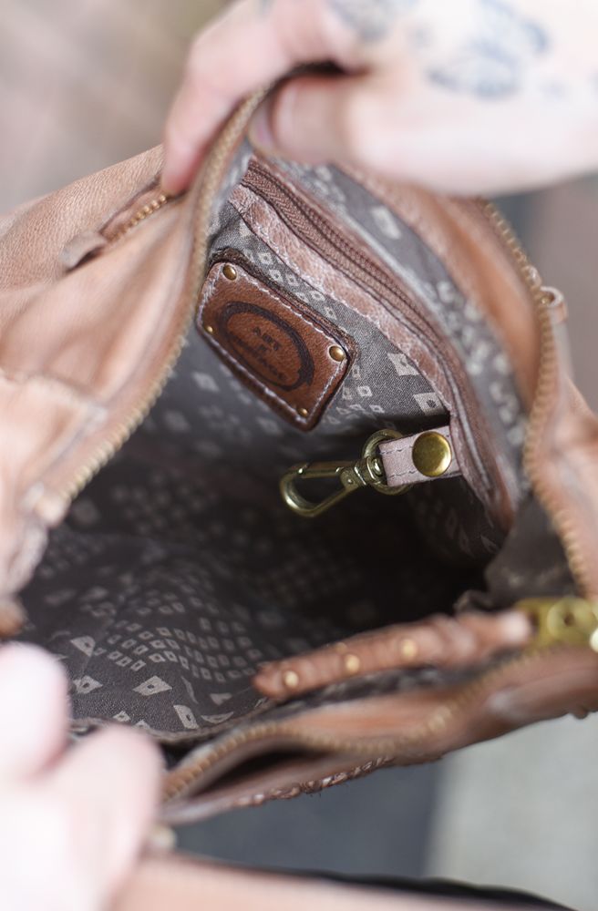 Carerra Zip Round Bag