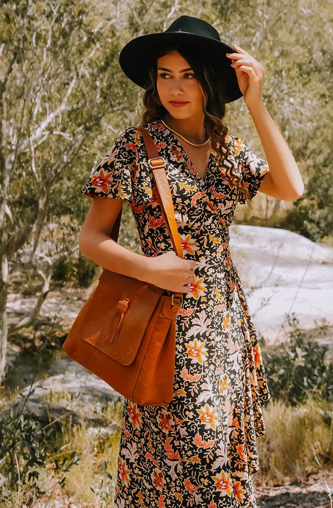 Dusk till Dawn Shoulder Bag, Vintage-Inspired Boho Leather Bag