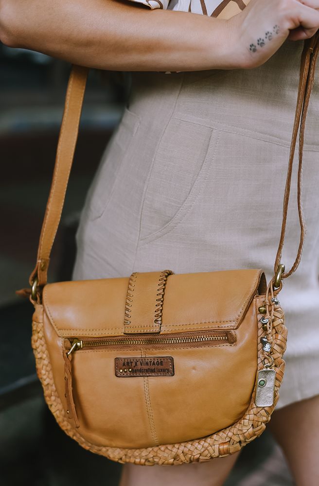 Gabby Shoulder Bag Oak Buff, Front View
