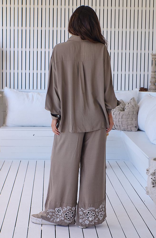 Jaase Zephyr Khaki Embroidered Clementine Shirt