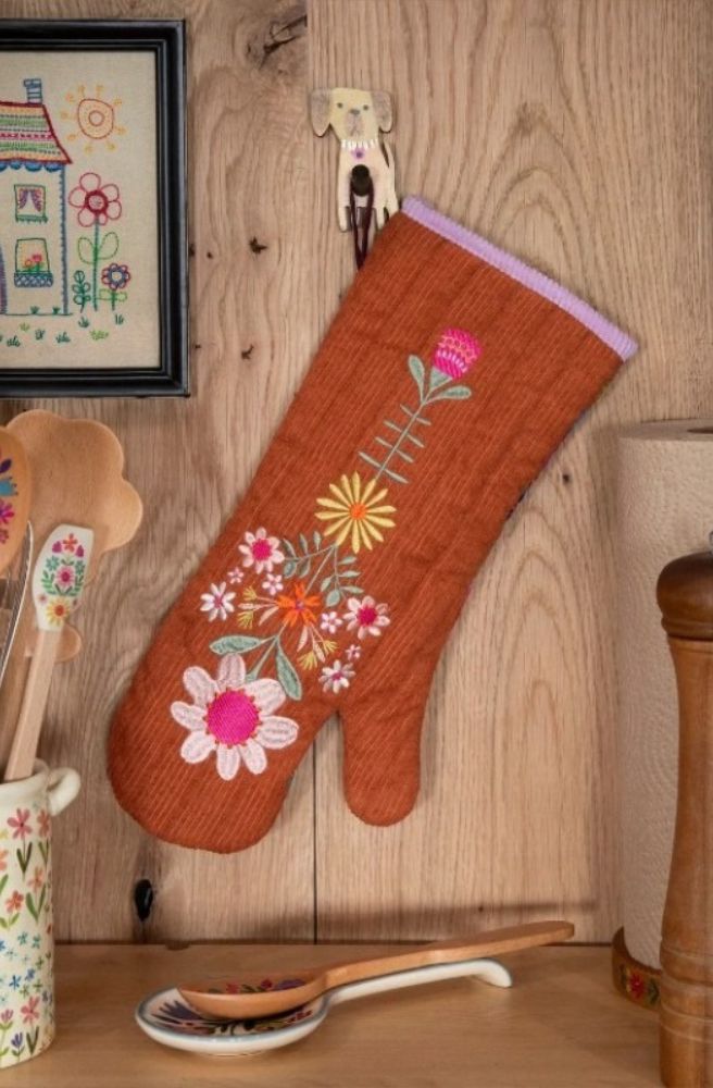 Quilted Oven Mitt Bake Happy Rust Floral, Boho Style Kitchen