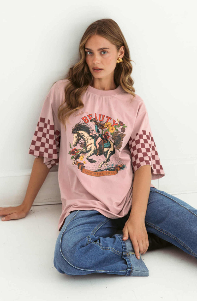 Wild West Tee Pink, Relaxed Oversized Fit