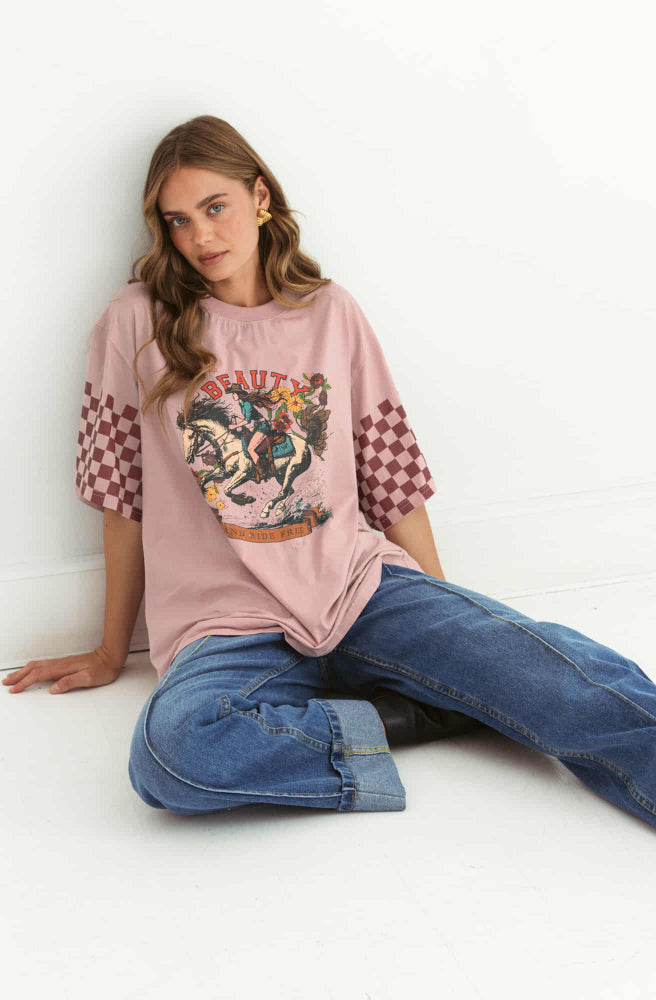 Wild West Tee Pink, Vintage Boho Style