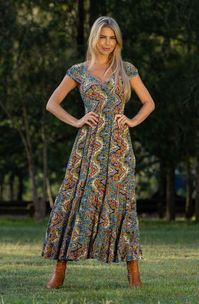 Aurora Rosa Dress, Front View Flattering Cut, Best Seller