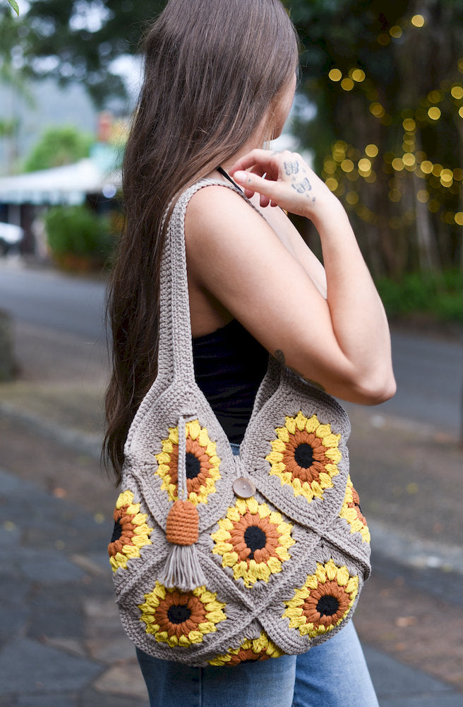 Sunny Flower Latte Crochet Bag