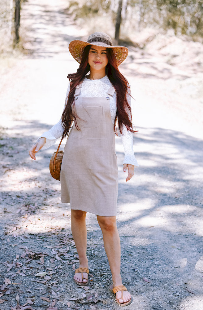 Gypsy Thread Pinafore Mid Short Cream