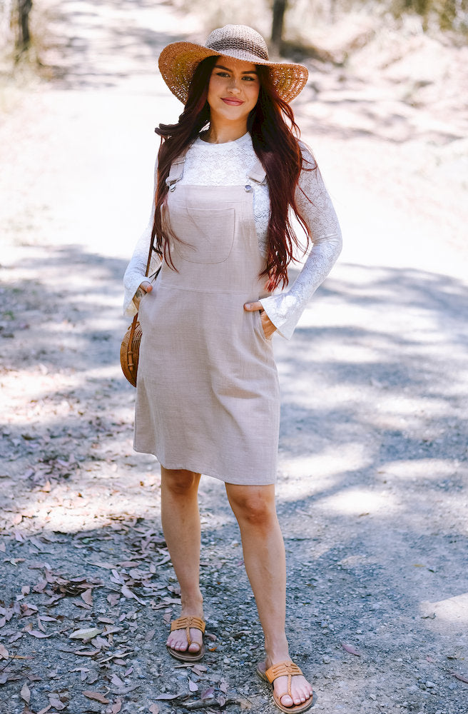 Gypsy Thread Pinafore Mid Short Cream