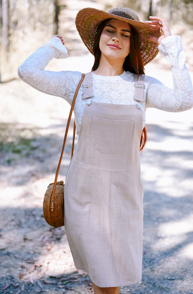 Gypsy Thread Pinafore Mid Short Cream