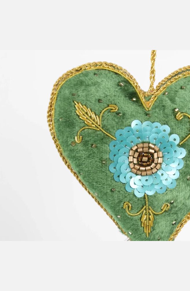 Evergreen Heart Tree Decoration