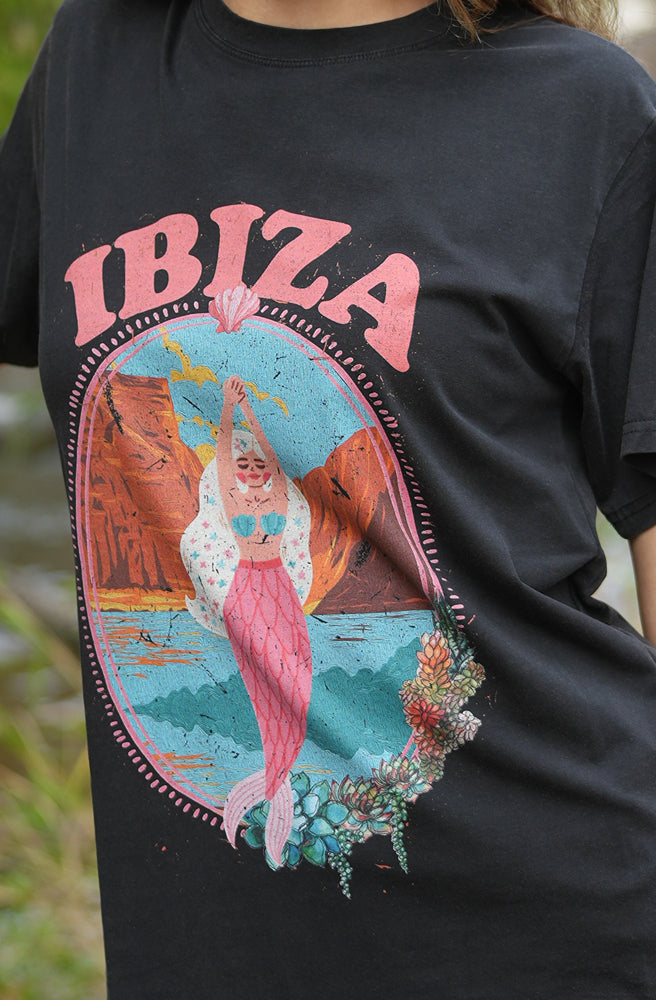 Ibiza Vintage Tee Black, Classic Black Cotton T-Shirt Close Up View