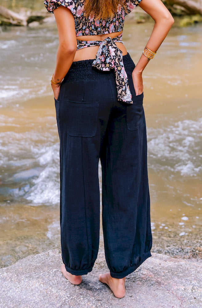 Ebony Kesh Pants