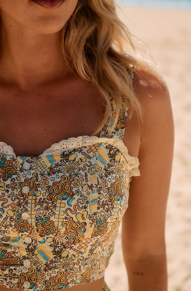 Jaase Sonnie Print India Bustier Top, Close-Up of Smocked Back and Lace Trim Detail