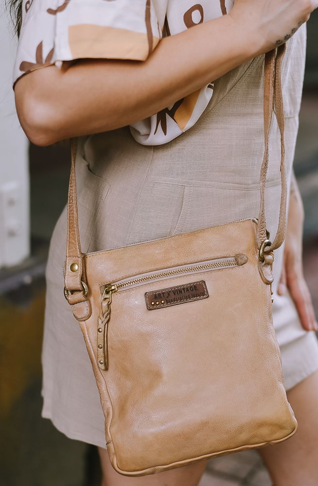 Kali Crossbody
