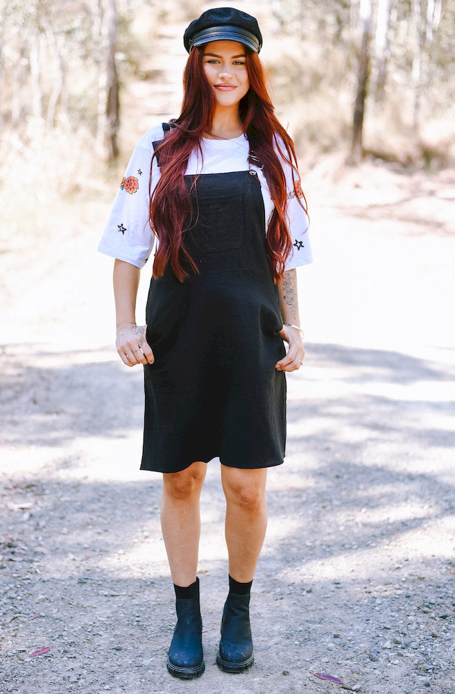 Gypsy Thread Pinafore Mid Short Black
