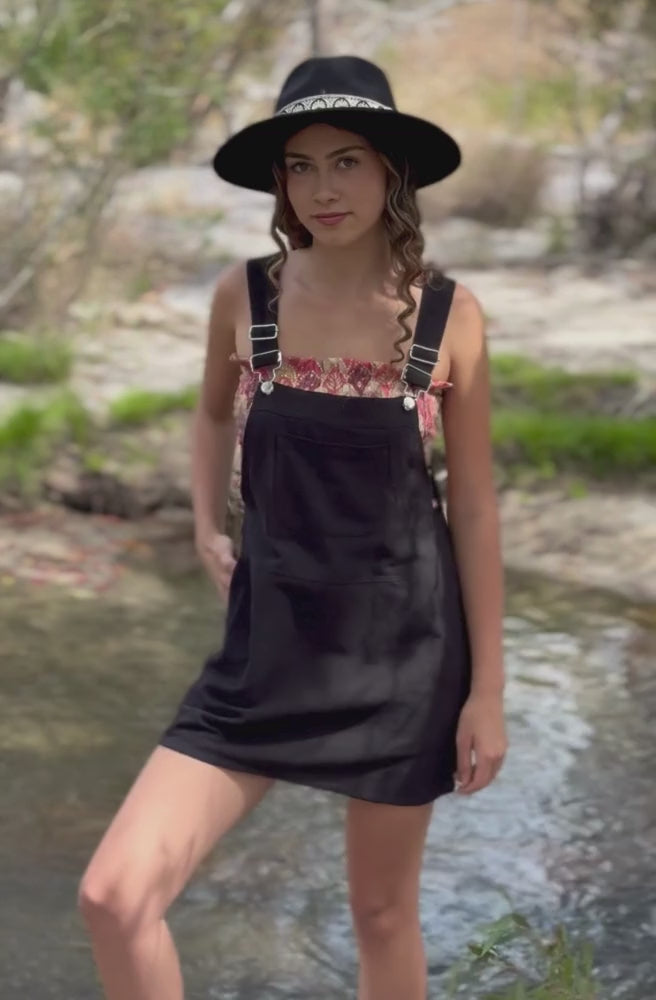 Gypsy Thread Pinafore Ebony