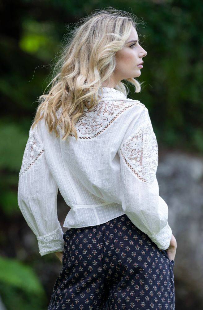 womens long sleeve white top bohemian embroidery