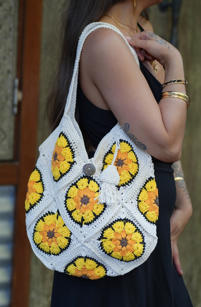 White Daisy Crochet Bag handmade crochet shoulder bag with oversized daisy flower panels