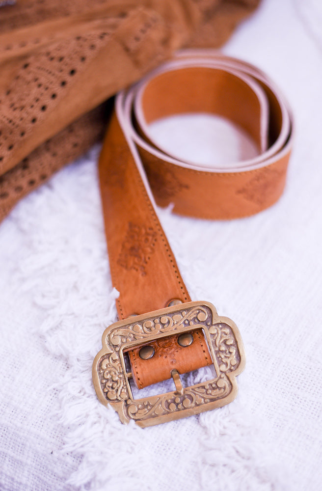 vintage boho hand tooled leather belt